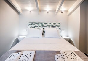 Classic Duplex, City View | Blackout drapes, iron/ironing board, free WiFi - Art Maison Junior Maisonette (Lefkada)