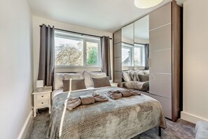 3 makuuhuonetta, vauvan matkasänky, ilmainen Wi-Fi, vuodevaatteet