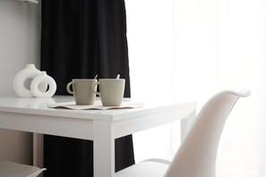 Interior - Hostmate - Milano - Imperia's Crystal- Romolo (Milano)