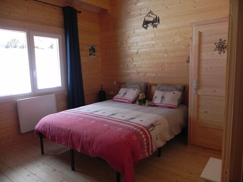 Agréable chalet au calme, 3*** sur chemins de randonnées proche de La Bourboule