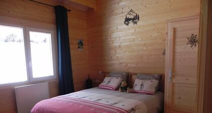 Agréable chalet au calme, 3*** sur chemins de randonnées proche de La Bourboule