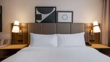 Una scrivania, ferro/asse da stiro, Wi-Fi, lenzuola