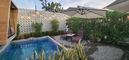 w Relaxing 3BR Country House w Pool BBQ Area