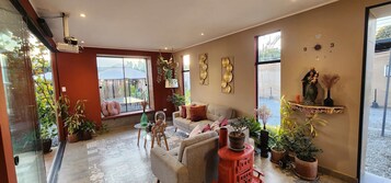 House | 3 bedrooms, Internet