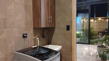 House | 4 bedrooms, Internet