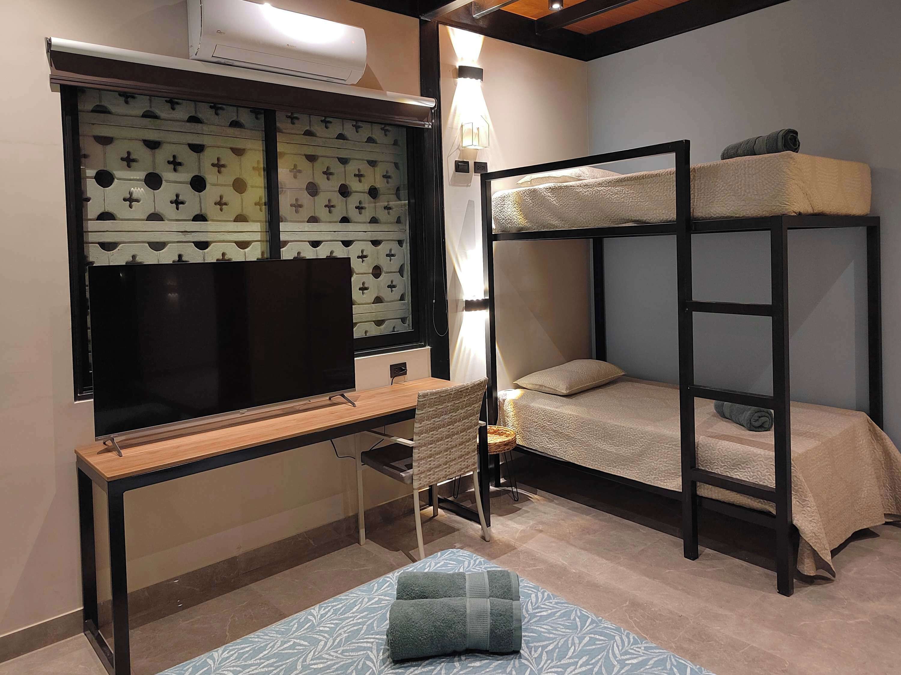 Hus | 4 soverom og internett