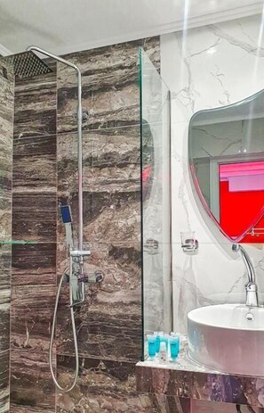 Apartment | Internet - Beachside Double Room at House Blerina in Sarti (Sithonia)