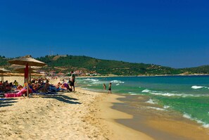 Apartment | Internet - Beachfront Double Room at House Blerina in Sarti (Sithonia)