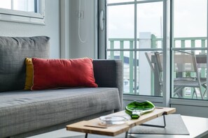 TV - Beautiful apartment with superb port view in Bourgenay, 4 people (Talmont-Saint-Hilaire)