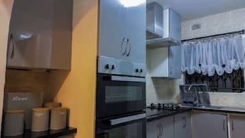 Loft, 2 Bedrooms, Accessible, Smoking | Interior