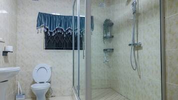 Loft, 2 quartos, acessível, para fumantes | Banheiro