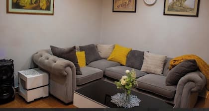 Darwendale Madhuve Lodge for one