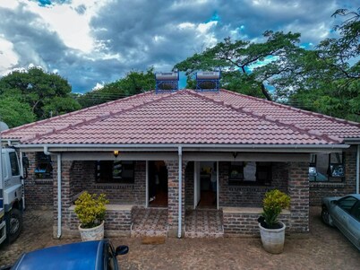 Darwendale Madhuva Lodge for one