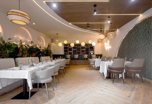 Restaurant - The Palms Classic Hotel (Benin City)