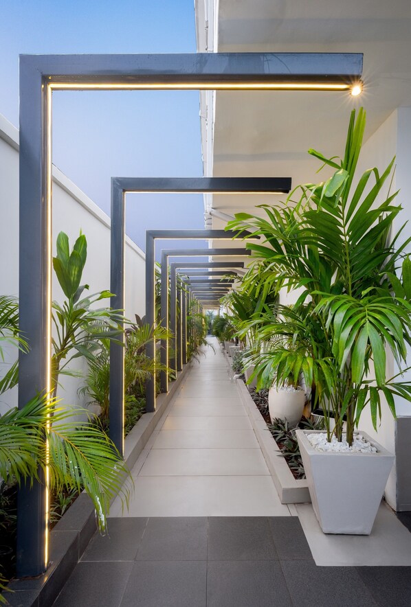 Exterior - The Palms Classic Hotel (Benin City)