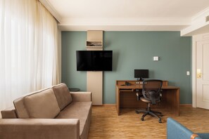 Apartamento luxo, vista para a cidade | Área de estar