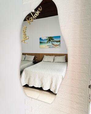 1 室のベッドルーム、WiFi