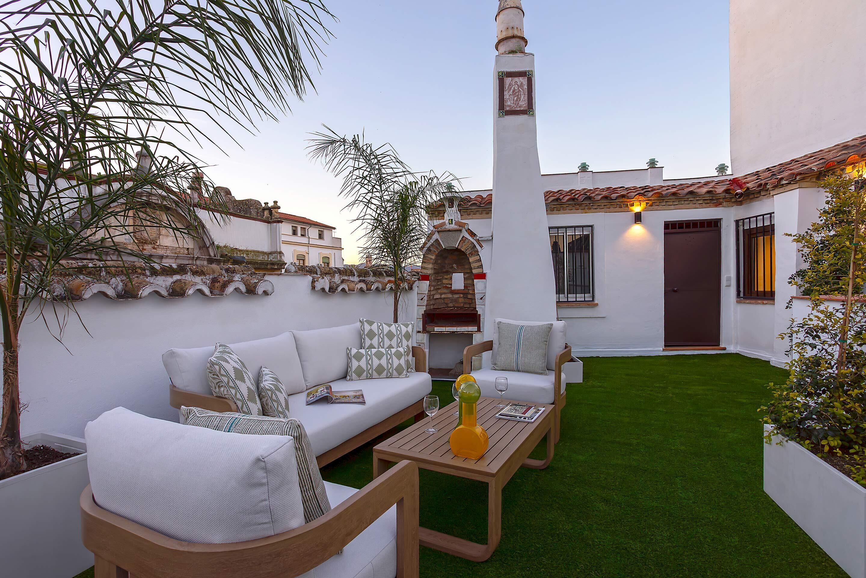 Apartment (5 Bedrooms) | Terrace/patio