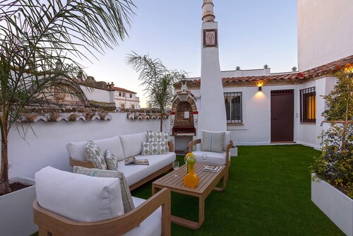 Exclusive 5 Rooms Traditional House in Cordoba. Casa San Pedro