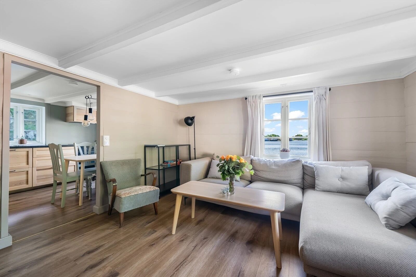 リビング エリア