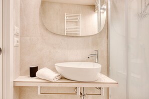 Shower, bidet - Hostmate - Milano - Imperia - Romolo IULM (Milano)