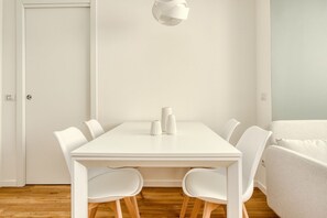 Dining - Hostmate - Milano - Imperia - Romolo IULM (Milano)
