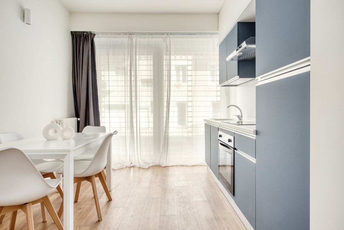 Réfrigérateur, grille-pain