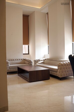 Superior-Zimmer, Stadtblick | Wohnbereich