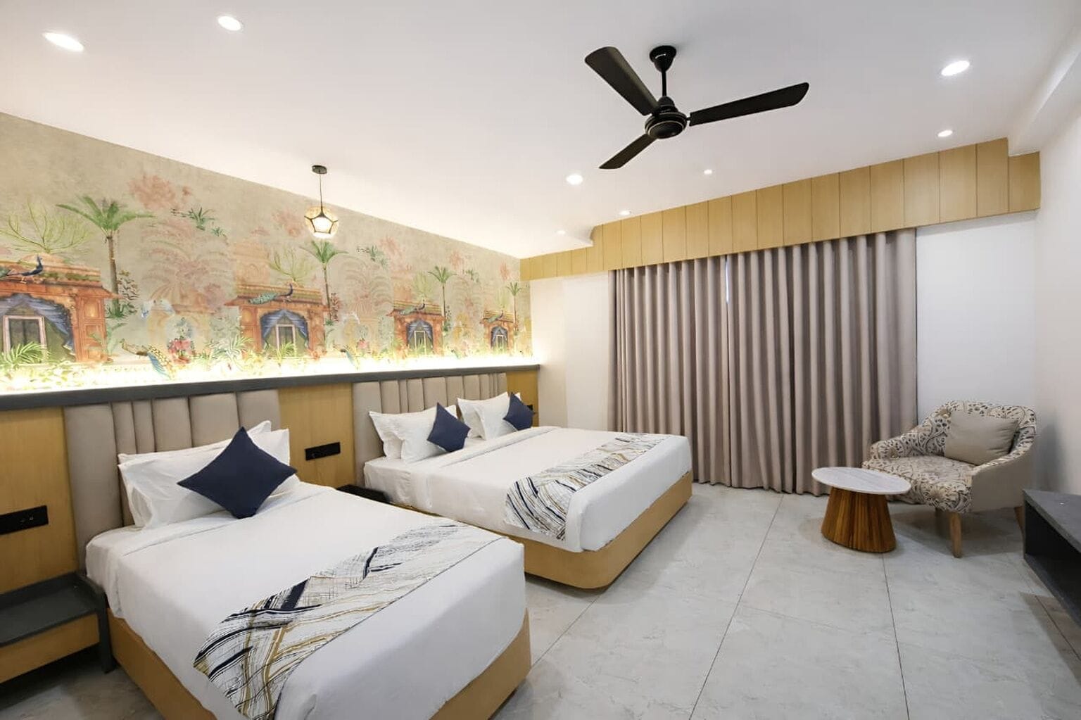 Comfort Triple Room | Desk, free WiFi