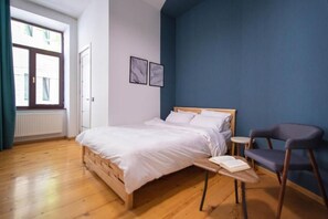 Dobbeltrom – classic, bakgårdsutsikt | Blendingsgardiner, strykejern/-brett og wi-fi (inkludert)