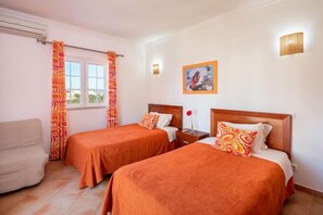 Family Villa, Garden View | Free WiFi, bed sheets - Villa Ribeiro I (Albufeira)