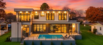 Above Glass House on Old Hickory