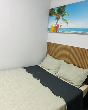 1 室のベッドルーム、WiFi