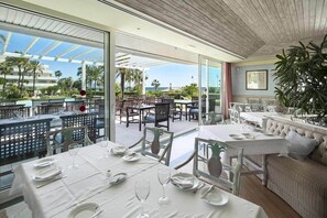 Dining - Los Granados Puerto Banus apart on the Beachfront (Marbella)