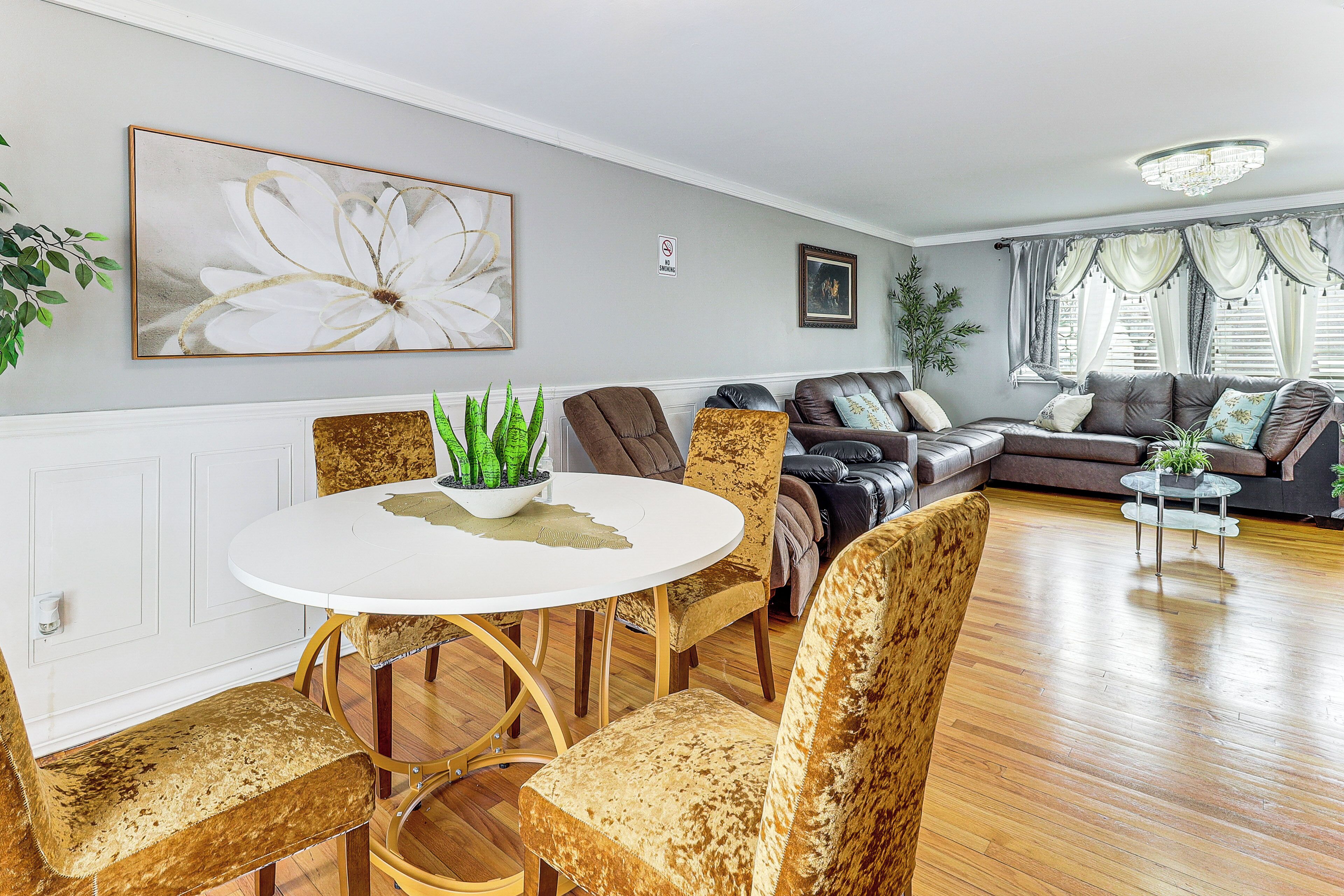 House (4 Bedrooms) | Interior