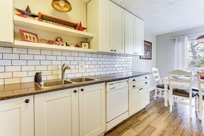 Apartment (3 Bedrooms) | Interior - Private Yard & Basketball Hoop: Bright SLC Escape (Taylorsville)