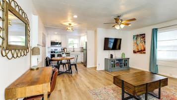 House (1 Bedroom) | Interior
