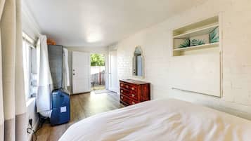 House (1 Bedroom) | Interior