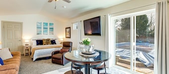 4 ไมล์ถึงตัวเมือง! แกรนด์จังก์ชัน สเตย์ พร้อมสระว่ายน้ำส่วนตัว