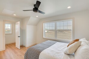 House (3 Bedrooms) | Interior - Ultimate Outdoor Getaway Near Fishing at Cow Creek (Pierre)