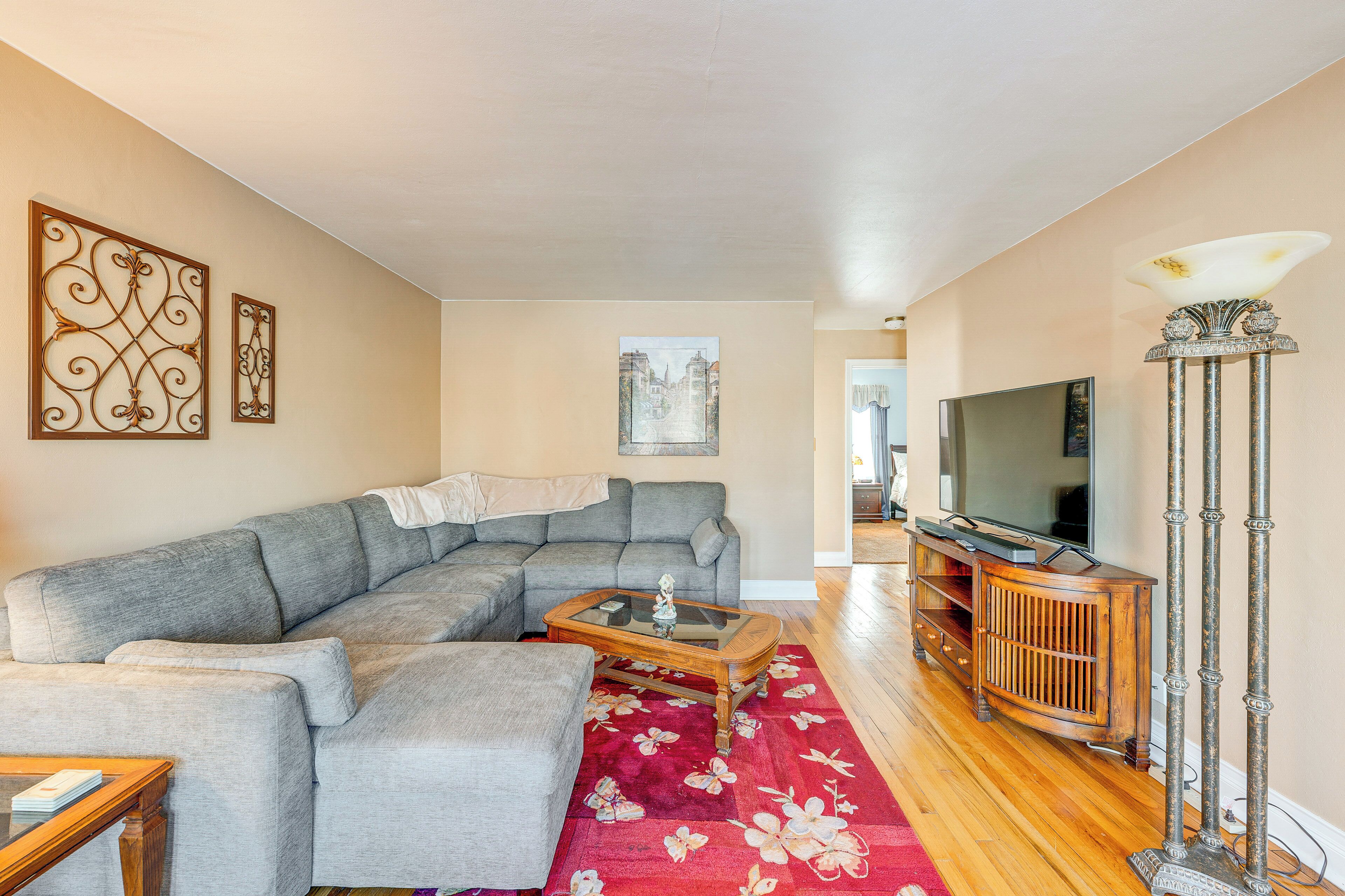 House (2 Bedrooms) | Interior