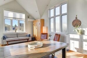 House (1 Bedroom) | Interior - 2-story Guesthouse w/ Private Deck in NE PDX (Portland)