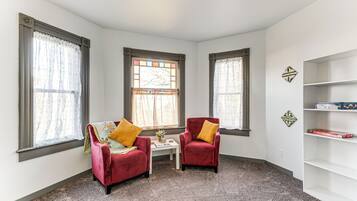 Apartment (1 Bedroom) | Interior