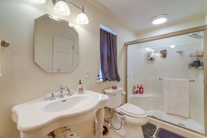 Apartment (2 Bedrooms) | Interior - Country Living With Everything You Need Close By (Suwanee)