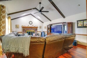 Apartment (2 Bedrooms) | Interior - Country Living With Everything You Need Close By (Suwanee)