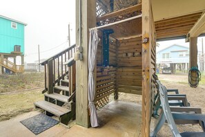 House (3 Bedrooms) | Interior - Daves Waves Pet-friendly Home in Surfside Beach (Freeport)
