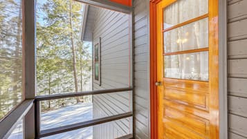 Cottage (2 Bedrooms) | Interior