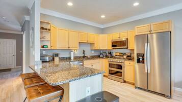 Apartment (4 Bedrooms) | Bahagian dalam