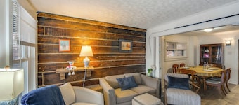 WFH Space & Yard! Walkable Lancaster Row Home