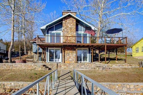 Private Dock & Bar: Pet-friendly Lake Ozark Home